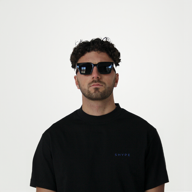 black square sunglasses