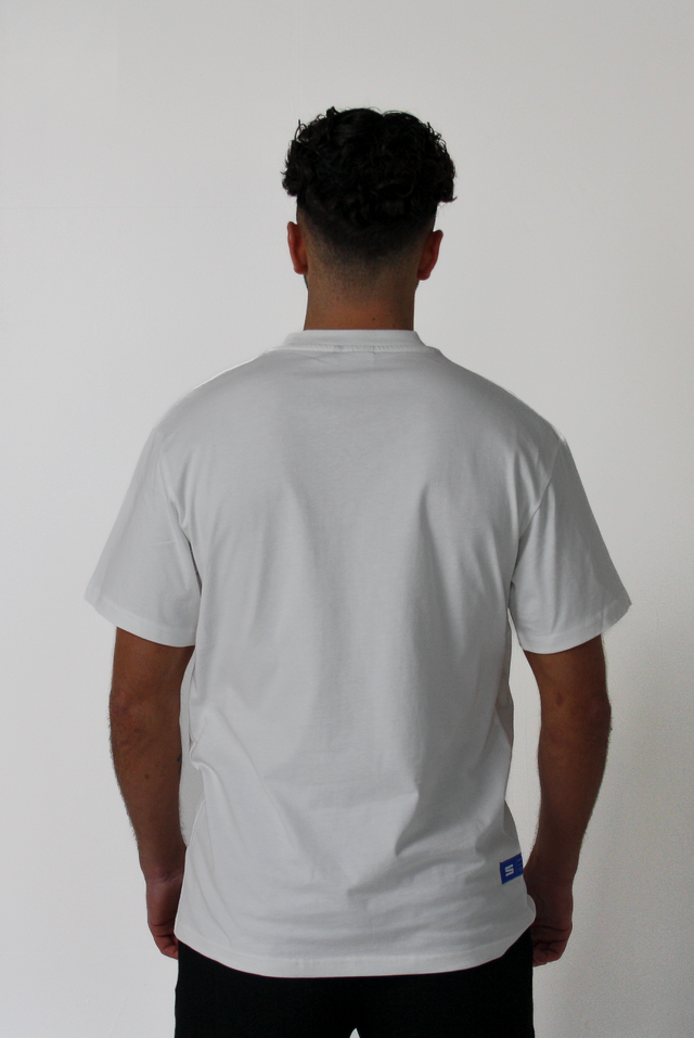 Essential T-shirt in Off-White